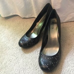 Kenneth Cole Reaction Black Heels Size 9.5
